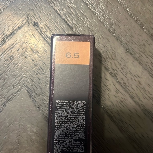 Surratt Surreal Skin Foundation Wand Shade 6.5 REFILL | Medium / Beige - Picture 8 of 10